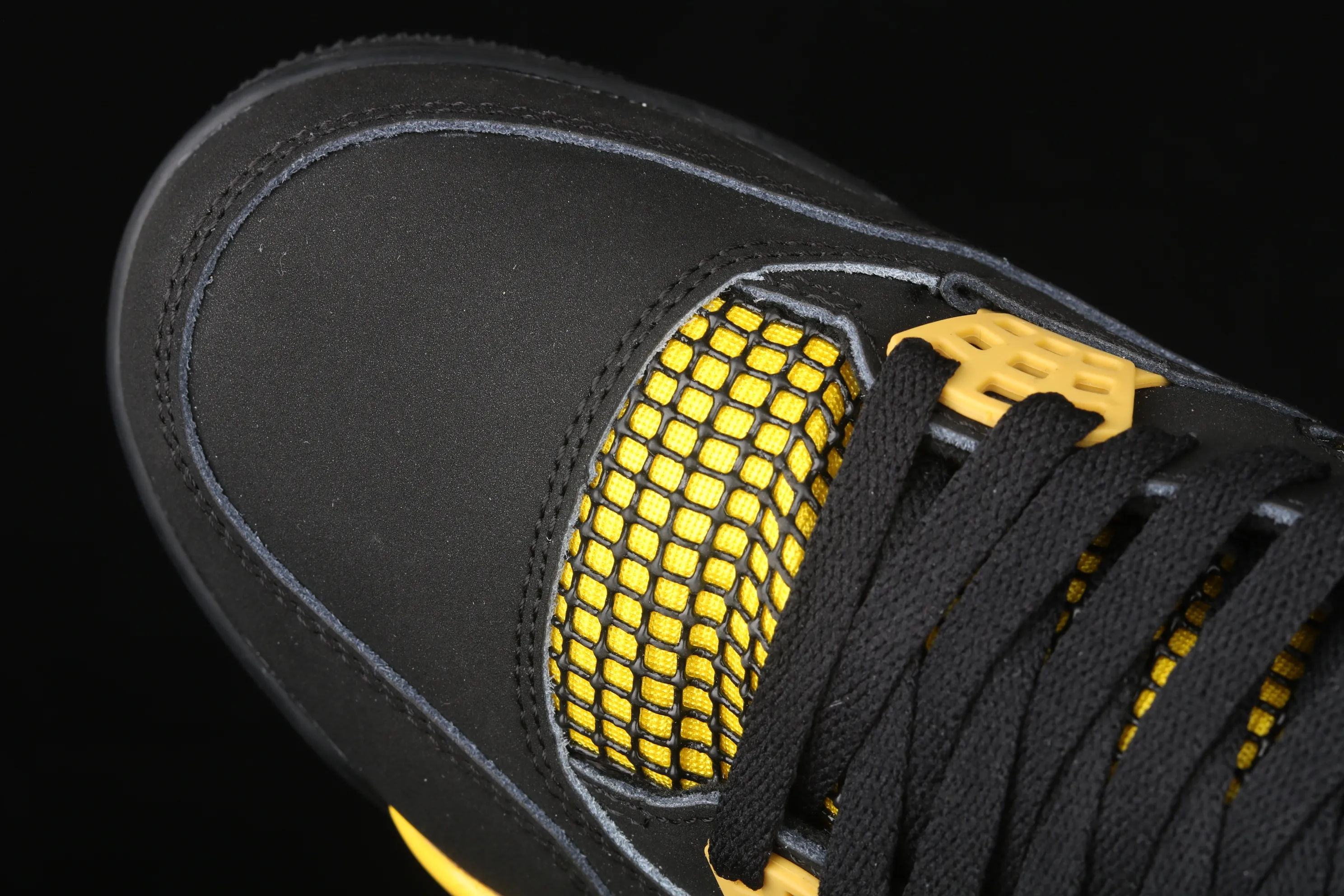 All categories Air Jordan Jordan series basketball shoes Air Jordan 4 G version Air Jordan 4 Retro AJ4 Joe 4 black and yellow 308497-008